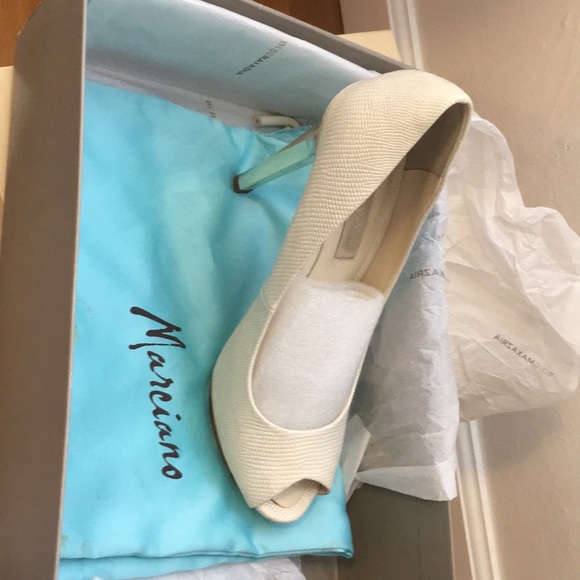 White platform peep toe with mirror heels - Picture 7 of 8